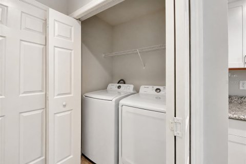 Touwnhouse à vendre à Gibsonton, Floride: 3 chambres, 162.76 m2 № 2308501 - photo 6