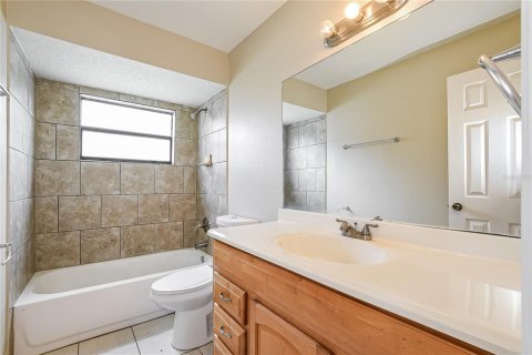 Villa ou maison à louer à Kissimmee, Floride: 3 chambres, 123.47 m2 № 2150205 - photo 13
