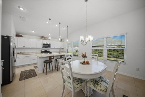 Villa ou maison à vendre à The Villages, Floride: 3 chambres, 131.83 m2 № 2391715 - photo 17