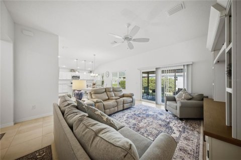 Villa ou maison à vendre à The Villages, Floride: 3 chambres, 131.83 m2 № 2391715 - photo 15