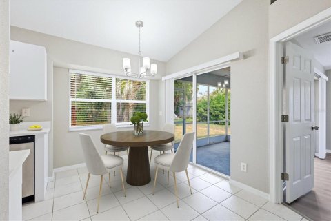 Villa ou maison à vendre à North Port, Floride: 3 chambres, 117.99 m2 № 2093328 - photo 9