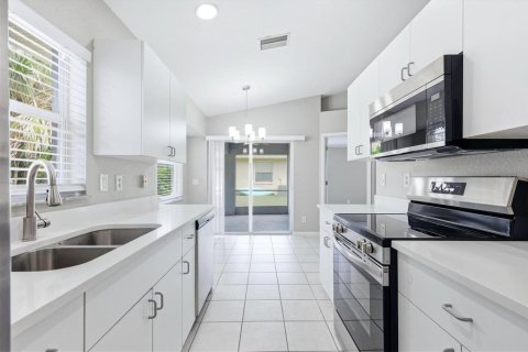 Villa ou maison à vendre à North Port, Floride: 3 chambres, 117.99 m2 № 2093328 - photo 15