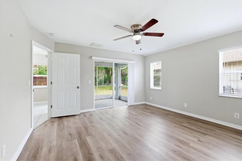 Villa ou maison à vendre à North Port, Floride: 3 chambres, 117.99 m2 № 2093328 - photo 19