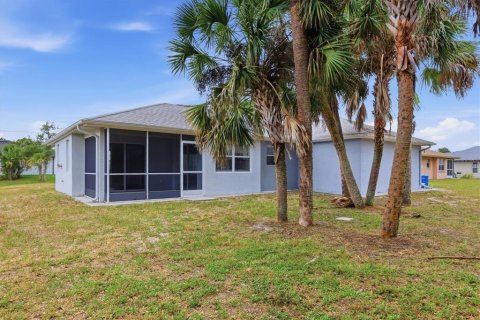 Villa ou maison à vendre à North Port, Floride: 3 chambres, 117.99 m2 № 2093328 - photo 30