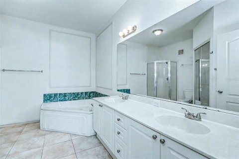 Condo in Clearwater, Florida, 2 bedrooms № 2111729 - photo 17