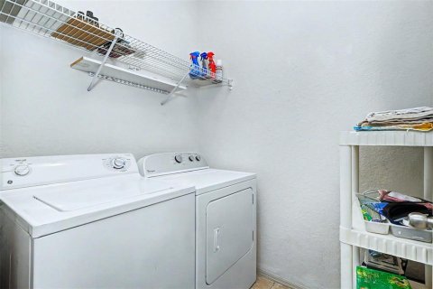 Condo in Clearwater, Florida, 2 bedrooms № 2111729 - photo 24