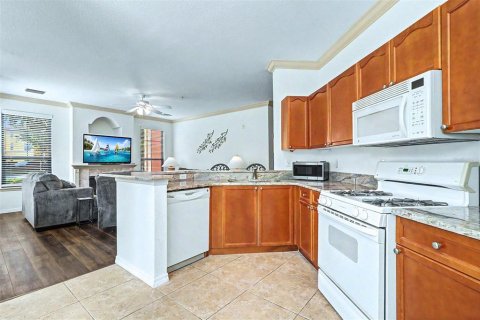 Condo in Clearwater, Florida, 2 bedrooms № 2111729 - photo 10