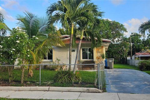 Villa ou maison à vendre à West Park, Floride: 3 chambres, 98.1 m2 № 1926311 - photo 1