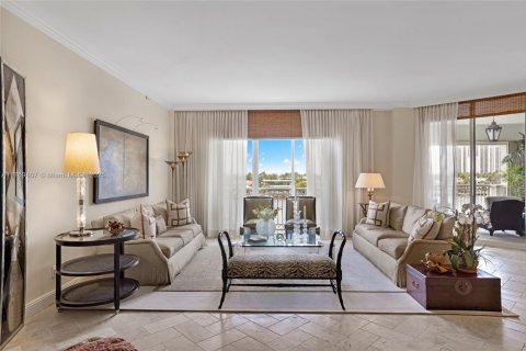 Copropriété à vendre à Aventura, Floride: 3 chambres, 283.35 m2 № 1863635 - photo 4