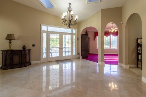 House in Ocala, Florida 4 bedrooms, 352.75 sq.m. № 1579072 - photo 8