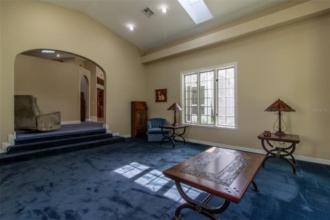 House in Ocala, Florida 4 bedrooms, 352.75 sq.m. № 1579072 - photo 27
