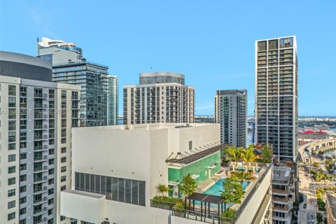 Condo in Miami, Florida, 1 bedroom  № 2035509 - photo 22