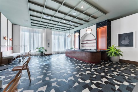 Condo in Miami, Florida, 1 bedroom  № 2035509 - photo 10