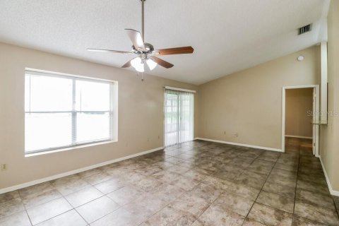 House in Hudson, Florida 3 bedrooms, 116.87 sq.m. № 2403606 - photo 3