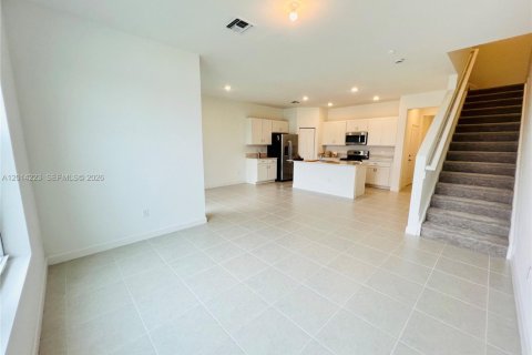 Townhouse in Lake Worth, Florida 3 bedrooms, 157 sq.m. № 2076222 - photo 6