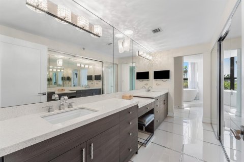 Copropriété à vendre à Palm Beach, Floride: 2 chambres, 231.98 m2 № 2184631 - photo 20