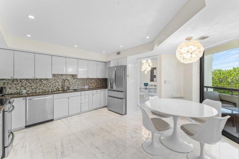 Copropriété à vendre à Palm Beach, Floride: 2 chambres, 231.98 m2 № 2184631 - photo 14
