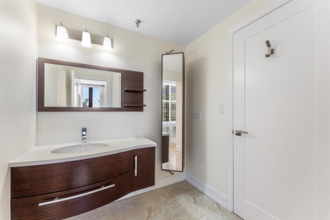Copropriété à vendre à Palm Beach, Floride: 2 chambres, 231.98 m2 № 2184631 - photo 25