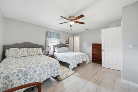 Casa en venta en Orlando, Florida, 5 dormitorios, 207.17 m2 № 2383453 - foto 12
