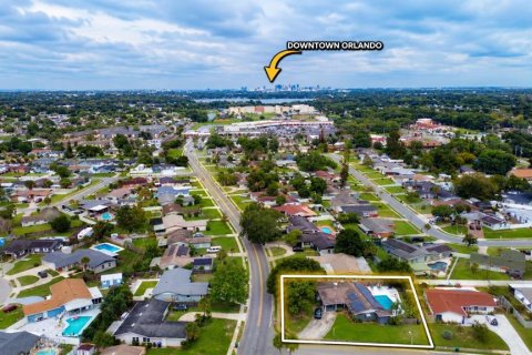 Casa en venta en Orlando, Florida, 5 dormitorios, 207.17 m2 № 2383453 - foto 25