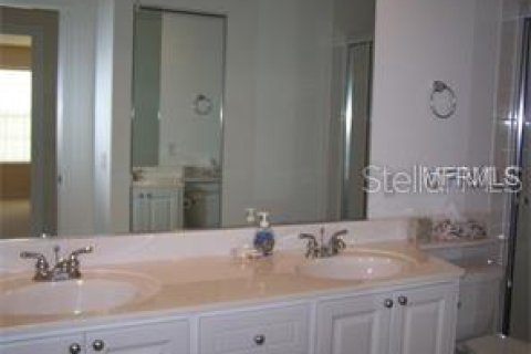 House in Sarasota, Florida 2 bedrooms, 157.75 sq.m. № 1902900 - photo 7