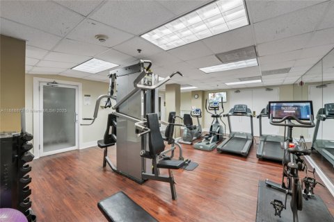 Condo in Miami, Florida, 1 bedroom  № 1938882 - photo 27