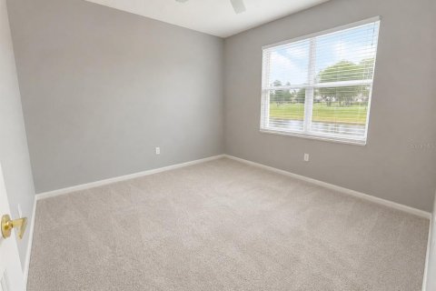 Condo in Sarasota, Florida, 2 bedrooms  № 2275781 - photo 11