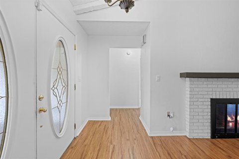 House in Weeki Wachee, Florida 3 bedrooms, 158.68 sq.m. № 2151104 - photo 6