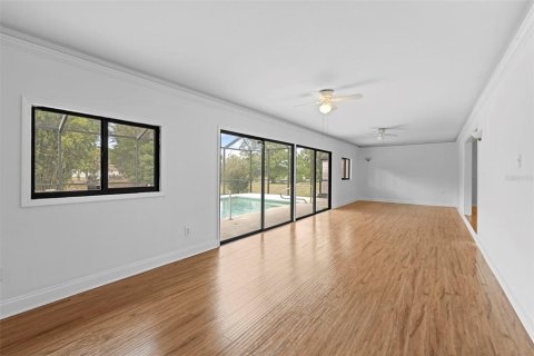 House in Weeki Wachee, Florida 3 bedrooms, 158.68 sq.m. № 2151104 - photo 26