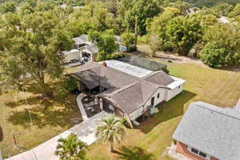 House in Weeki Wachee, Florida 3 bedrooms, 158.68 sq.m. № 2151104 - photo 14