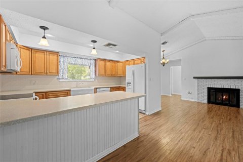 House in Weeki Wachee, Florida 3 bedrooms, 158.68 sq.m. № 2151104 - photo 17