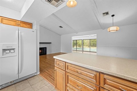 House in Weeki Wachee, Florida 3 bedrooms, 158.68 sq.m. № 2151104 - photo 21