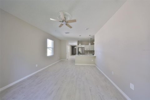 House in Plant City, Florida 3 bedrooms, 136.29 sq.m. № 1581904 - photo 14