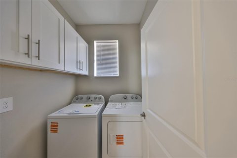 House in Plant City, Florida 3 bedrooms, 136.29 sq.m. № 1581904 - photo 6