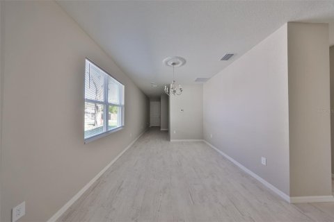 House in Plant City, Florida 3 bedrooms, 136.29 sq.m. № 1581904 - photo 16