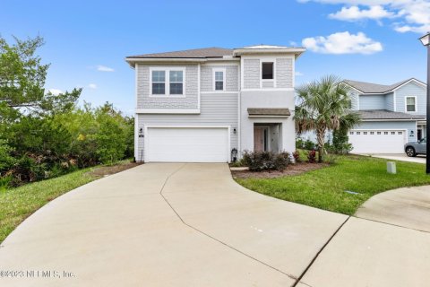 House in Antigua in Venice, Florida 4 bedrooms, 231.79 sq.m. № 879950 - photo 1