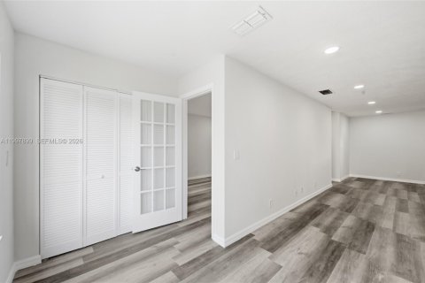 Condominio en alquiler en Margate, Florida, 2 dormitorios, 89.46 m2 № 2064670 - foto 15