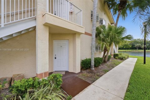 Condominio en alquiler en Margate, Florida, 2 dormitorios, 89.46 m2 № 2064670 - foto 3