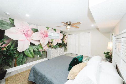 Casa en venta en Treasure Island, Florida, 5 dormitorios, 187.29 m2 № 2155925 - foto 11