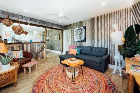 Casa en venta en Treasure Island, Florida, 5 dormitorios, 187.29 m2 № 2155925 - foto 18