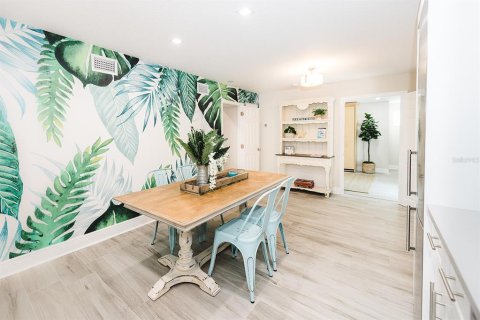 Casa en venta en Treasure Island, Florida, 5 dormitorios, 187.29 m2 № 2155925 - foto 3
