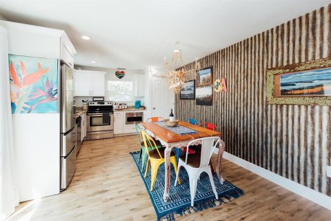 Casa en venta en Treasure Island, Florida, 5 dormitorios, 187.29 m2 № 2155925 - foto 22