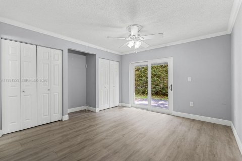 Copropriété à vendre à Hialeah, Floride: 3 chambres, 106 m2 № 2168696 - photo 20