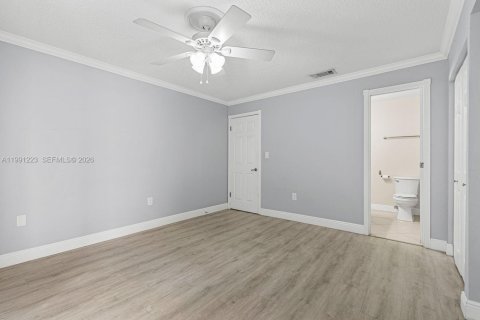 Copropriété à vendre à Hialeah, Floride: 3 chambres, 106 m2 № 2168696 - photo 22