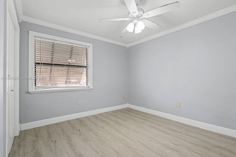 Copropriété à vendre à Hialeah, Floride: 3 chambres, 106 m2 № 2168696 - photo 18