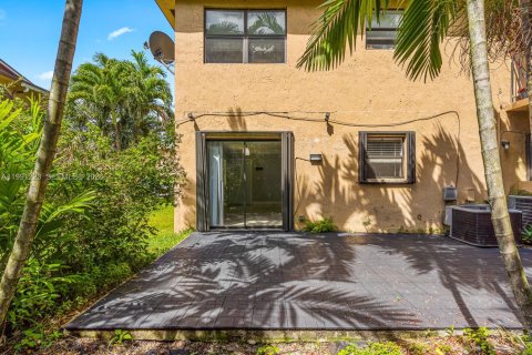 Copropriété à vendre à Hialeah, Floride: 3 chambres, 106 m2 № 2168696 - photo 28