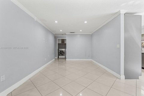 Copropriété à vendre à Hialeah, Floride: 3 chambres, 106 m2 № 2168696 - photo 6