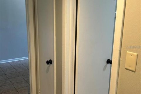 Villa ou maison à louer à Brandon, Floride: 3 chambres, 148.18 m2 № 2119052 - photo 22