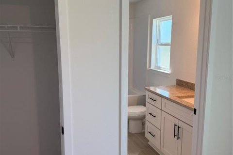 Villa ou maison à vendre à Port Charlotte, Floride: 4 chambres, 196.67 m2 № 2429455 - photo 14