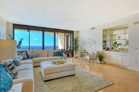 Condo in Longboat Key, Florida, 2 bedrooms  № 1915393 - photo 16